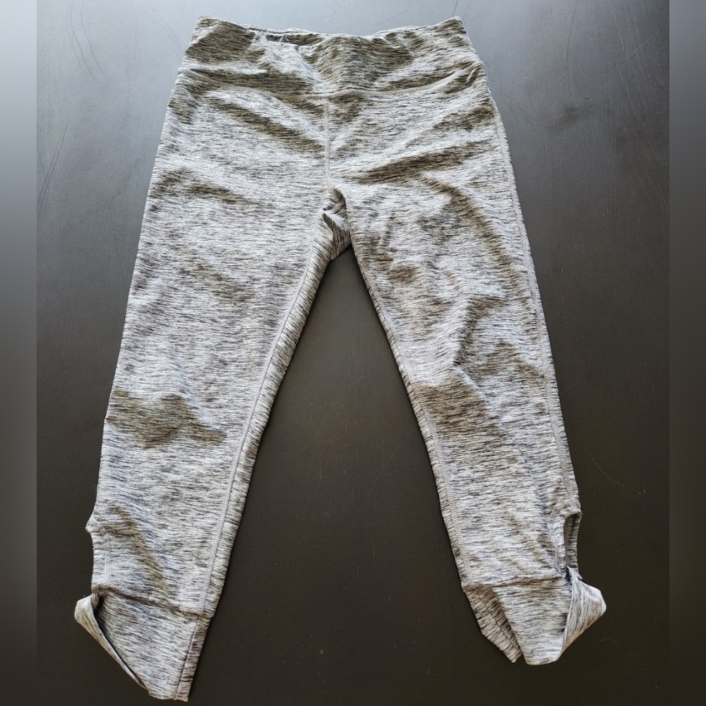 Grey Gaiam Capri Leggings